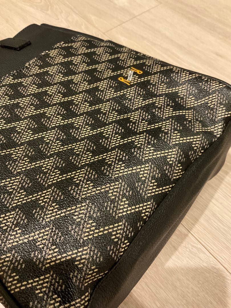 新品未使用品　Resurrection ブラック　ラウンドバックレザレクション