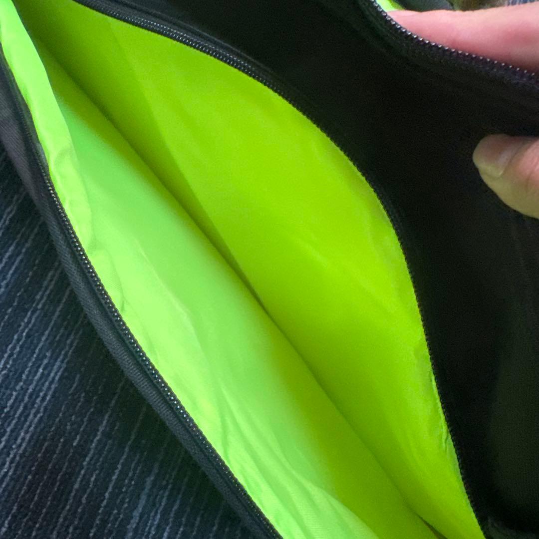 美品 YONEX ラケットバッグ (テニス、バドミントン)