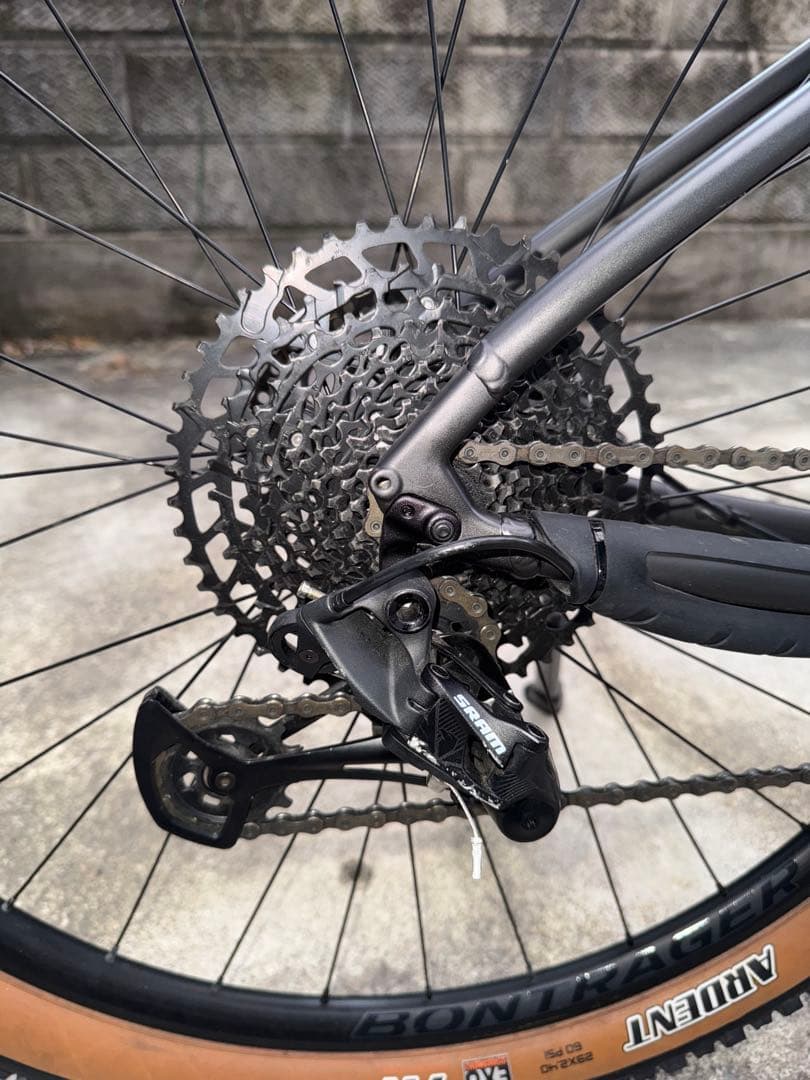 TREK MARLIN 8 GEN 3 引き取り限定