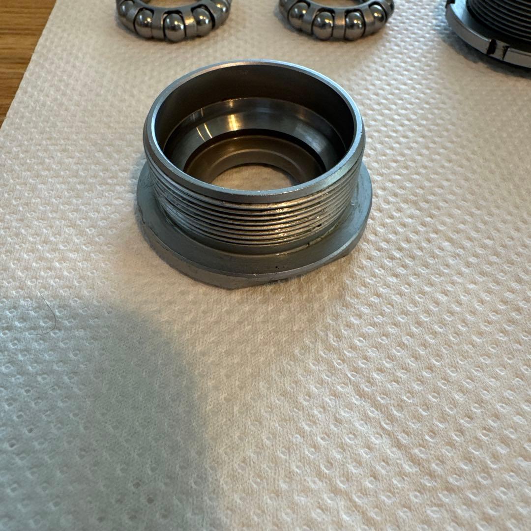 sugino75 bb ピスト 競輪 njs ボトムブラケット