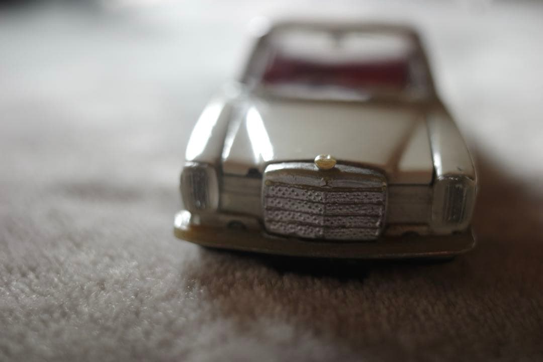 【ベルギー製】SABLON サブロン メルセデス200 ミニカー