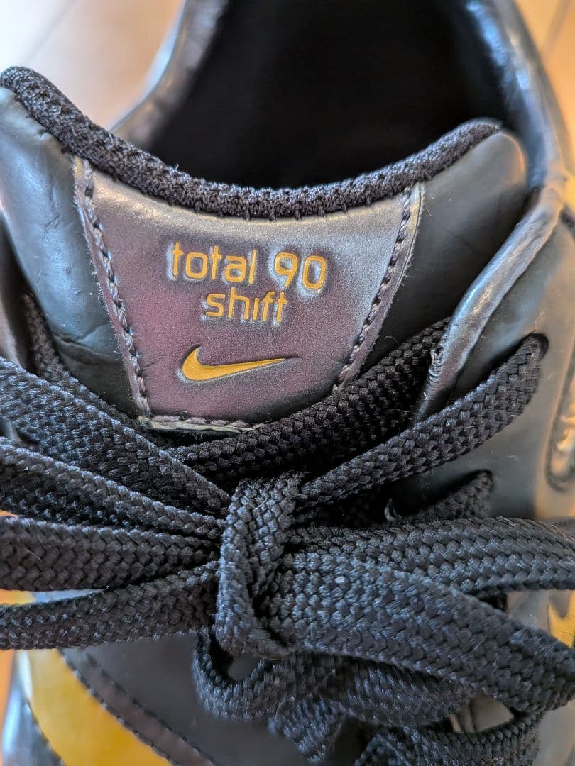Nike Total 90 トレーニングシューズ ブラック/ゴールド