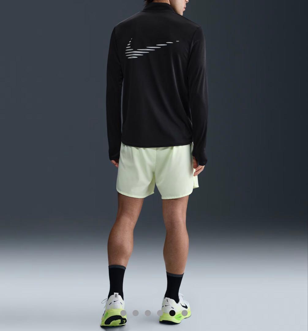 NIKEナイキ　ランニングウェア　長袖　ハーフジップアップシャツ　黒　L 新品