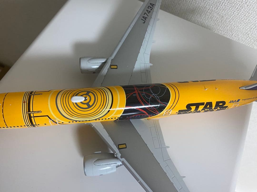 ANA スター・ウォーズ特別塗装機 1/200 3月30日までの出品