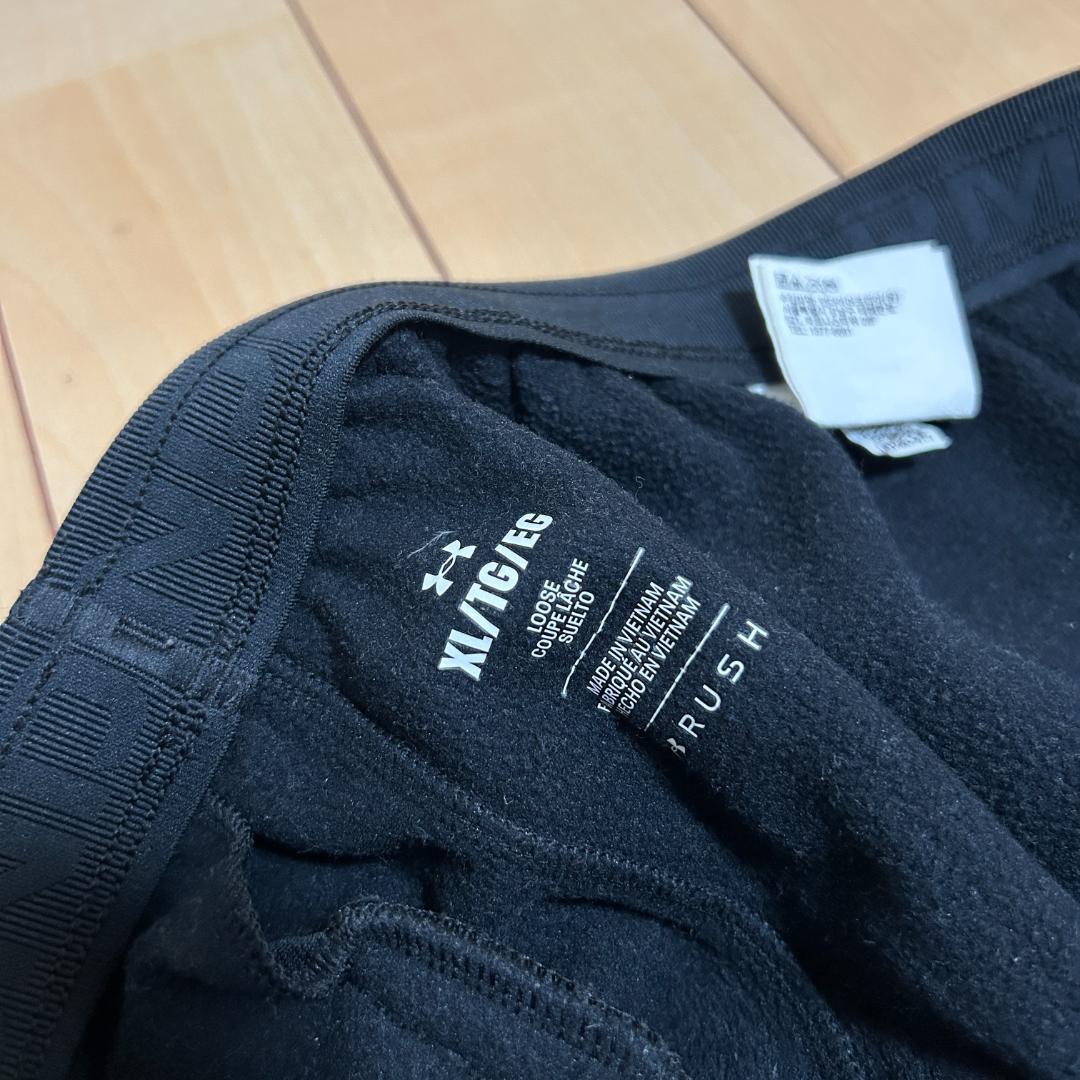 ✴︎ UNDER ARMOUR セットアップ　RUSH パーカージャージ　上下