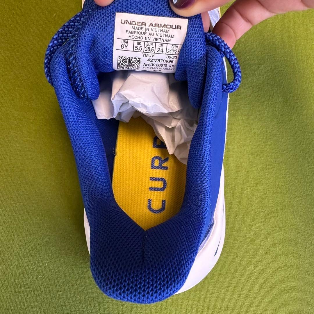 カリー 11 Curry11 アンダーアーマー Flow バッシュ