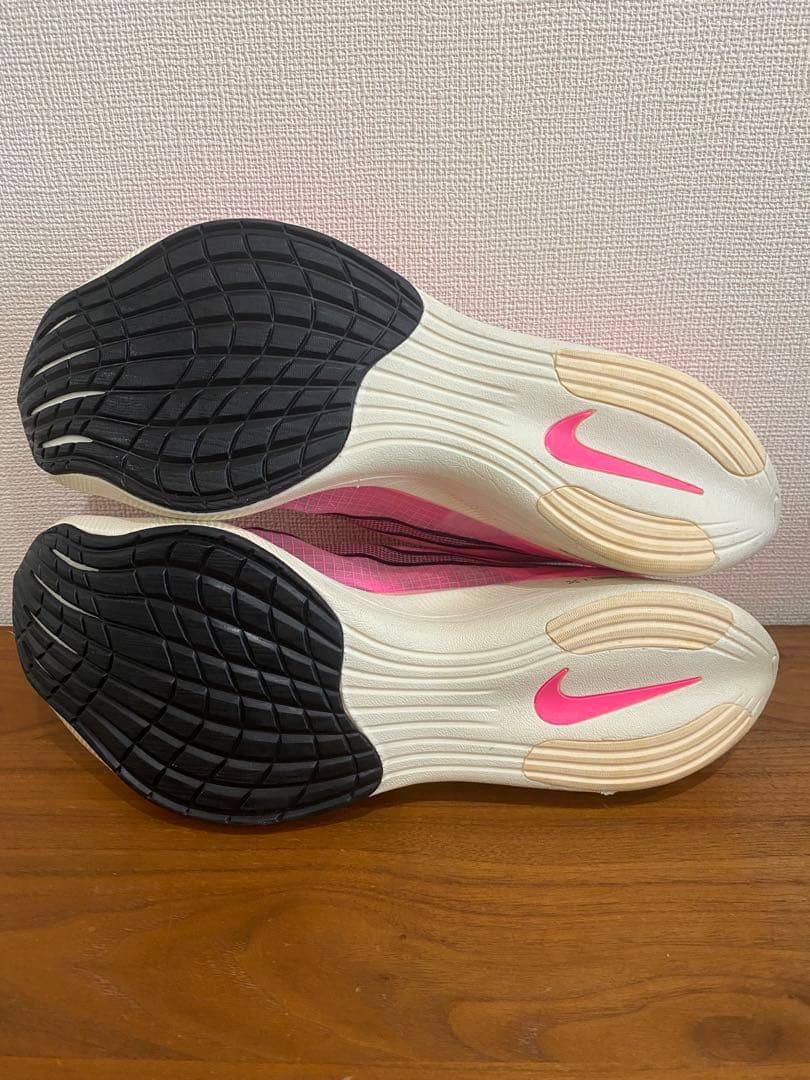 【美品】ナイキ ズームX ヴェイパーフライNEXT% ピンク 28.5cm