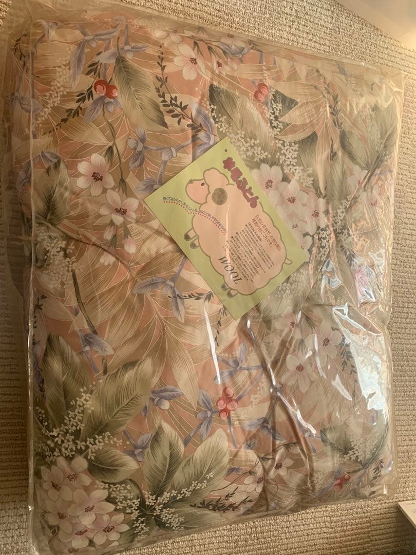 未使用Kanebo 防ダニ羊毛ふとん　掛け布団 19800 円140✖️190 軽