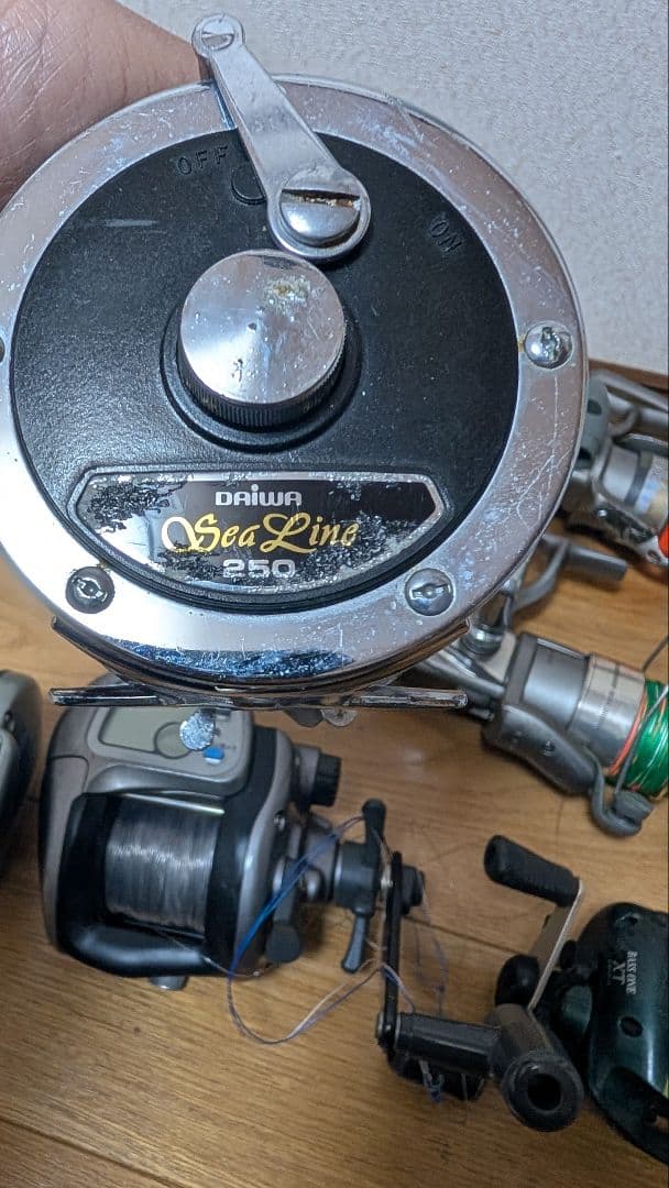 SHIMANO DAIWAスピニングリール14個まとめ売り