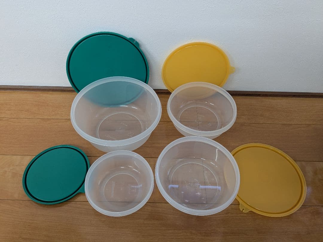 Tupperware　4個セット