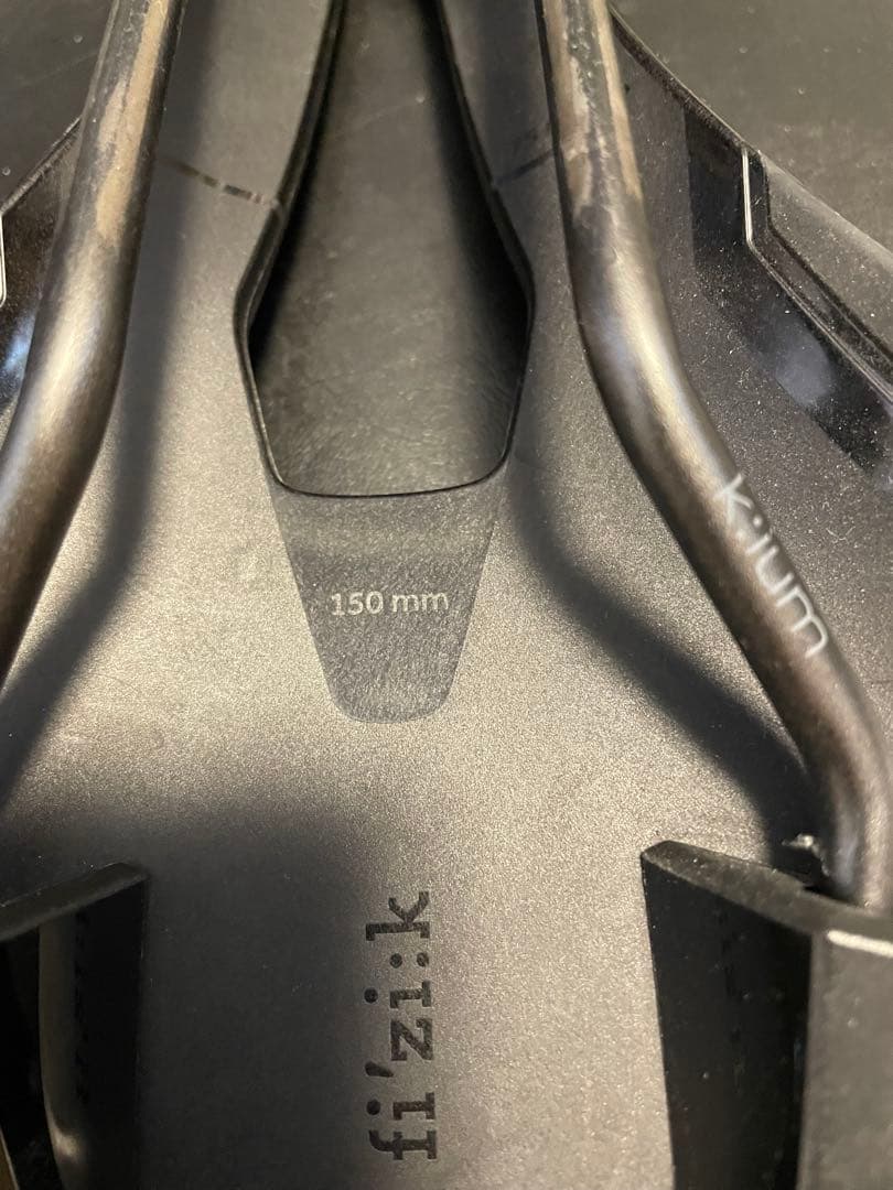 フィジークサドル ARGO TEMPO150mm