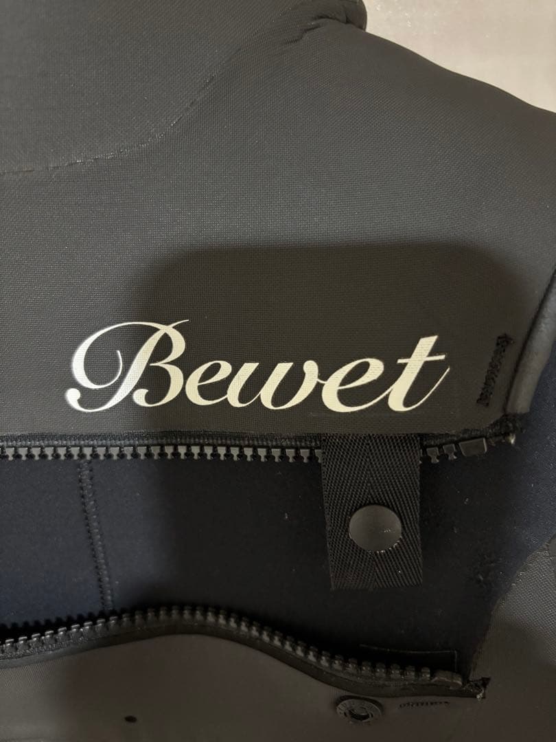ほぼ未使用！　BEWET　セミドライ　チェストジップ　5/3㎜　Lサイズ