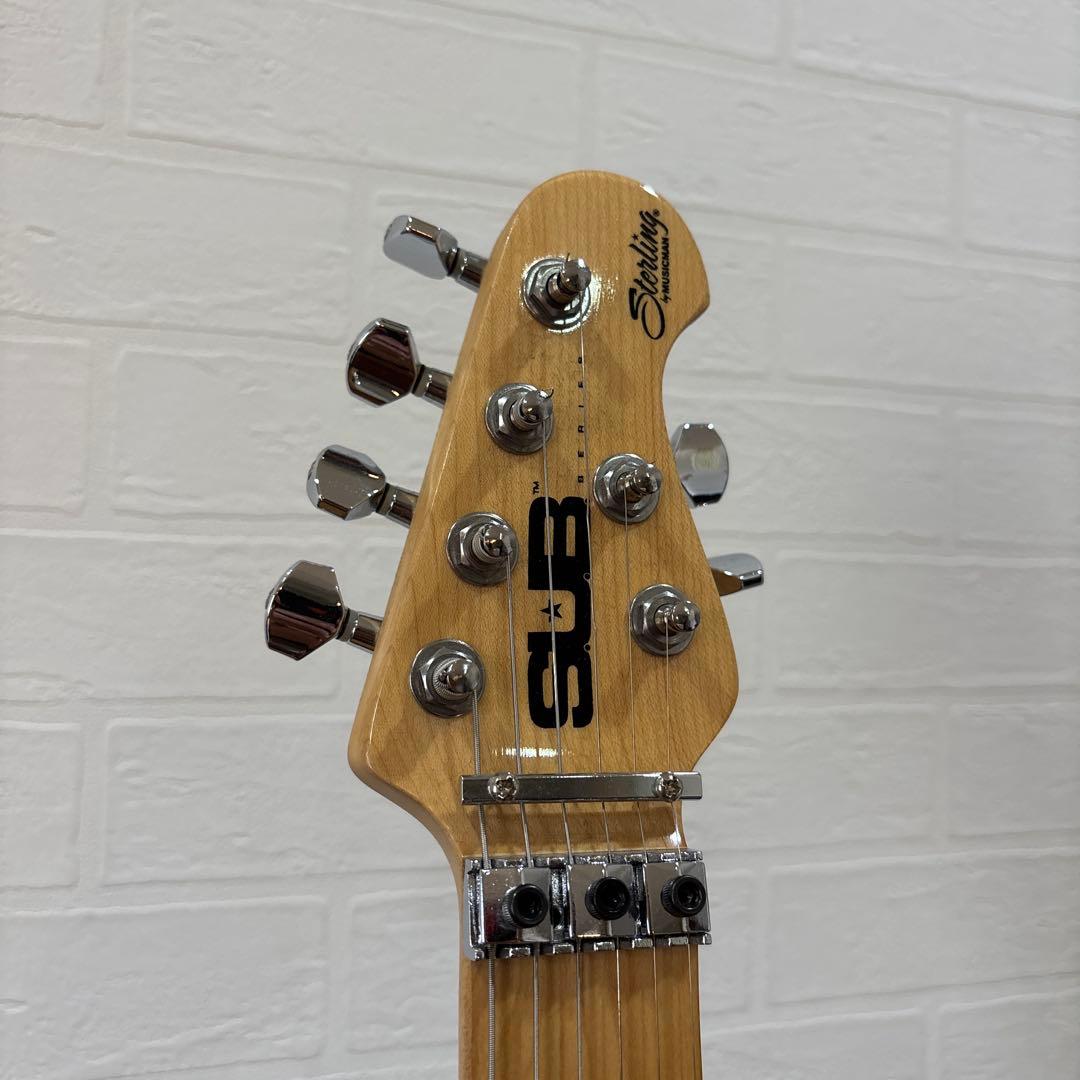 希少 Sterling by MUSIC MAN SUB AX4 TBL