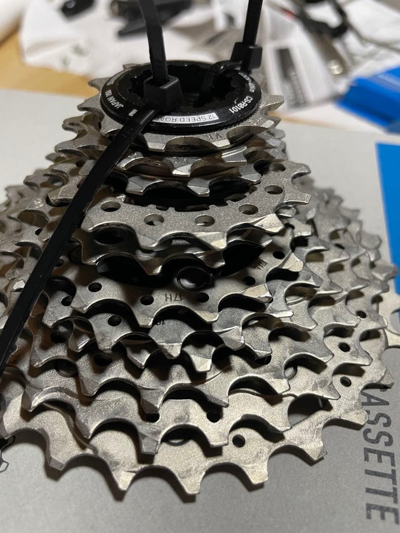 SHIMANO カセットスプロケット CS-R8101