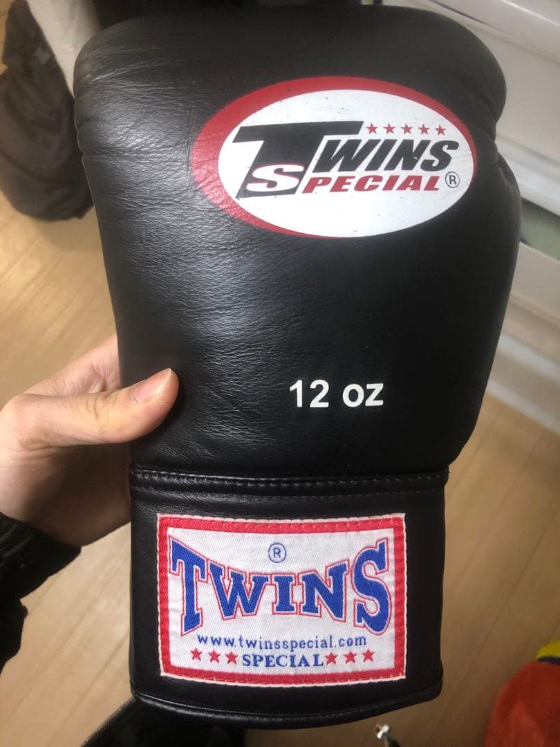 TWINS SPECIAL ボクシンググローブ 12oz 紐タイプ 本革