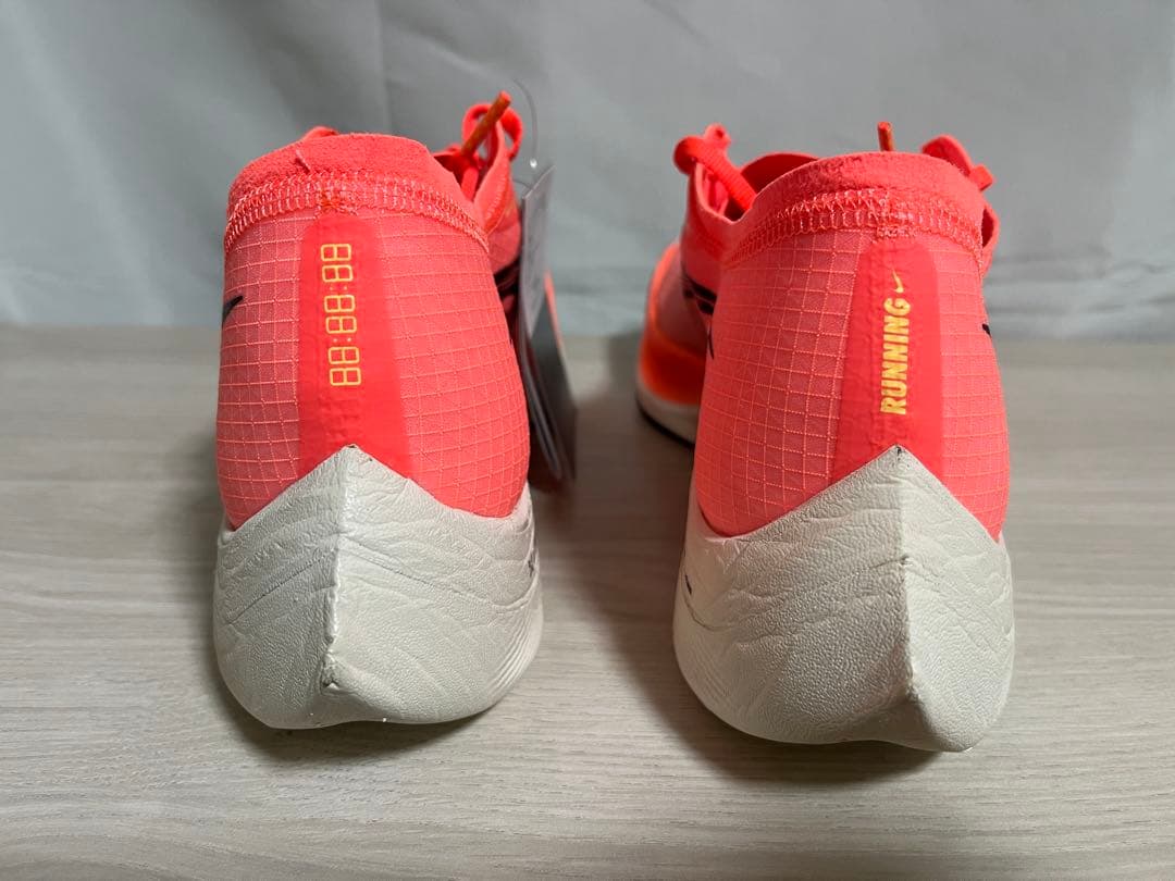 【新品未使用】NIKE ズームX ヴェイパーフライ ネクスト% 27cm