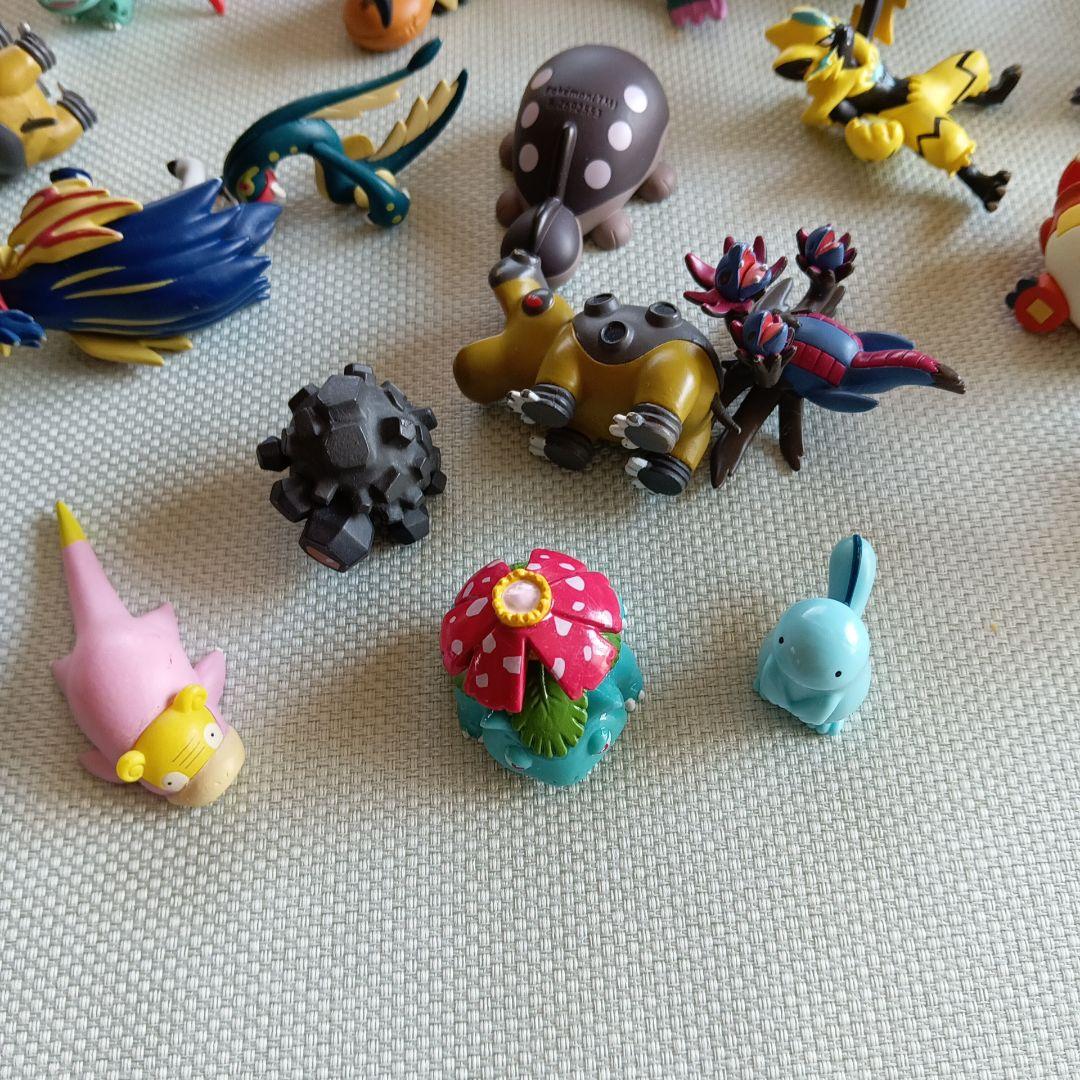 ポケモン　フィギュア