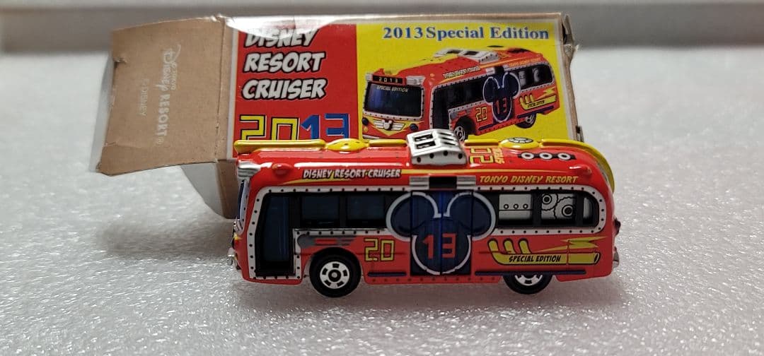 【送料無料】未使用！ 2013 ディズニー クルーザー ミニカー 「 トミカ 」