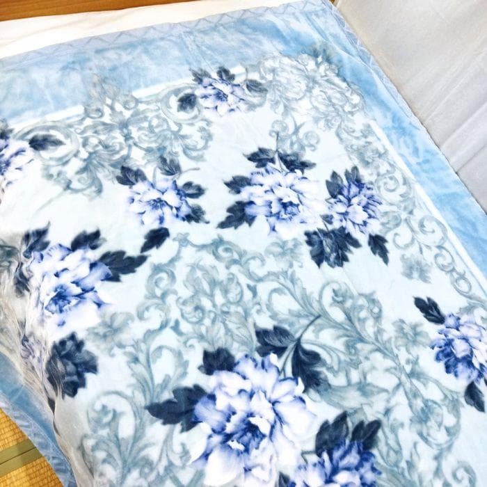 新品　ニューマイヤー毛布　シングル　軽い　軽量　あったか　花柄　ブルー