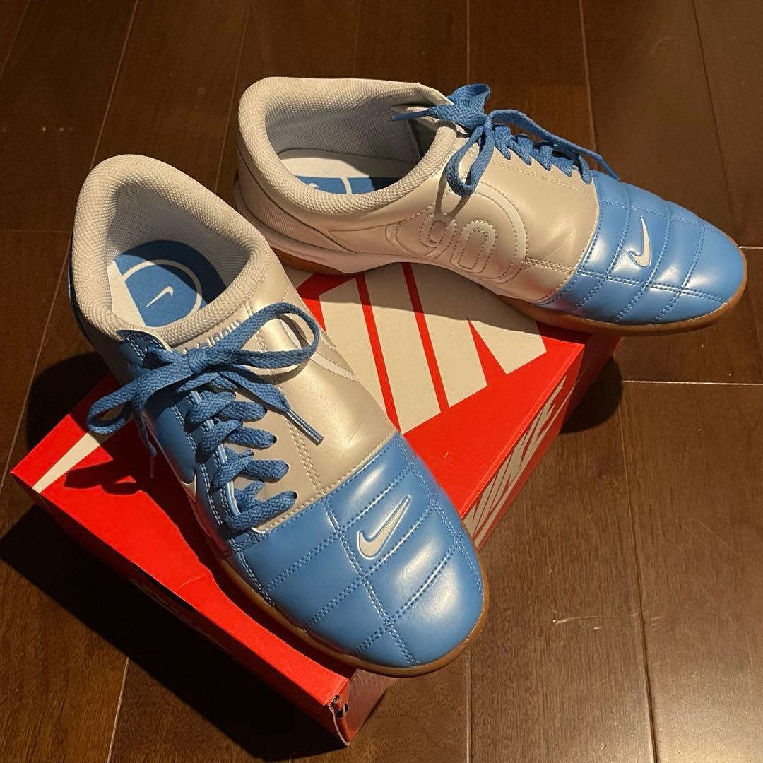 NIKE Total90 ナイキ トータル90　フットサルシューズ　28.0cm