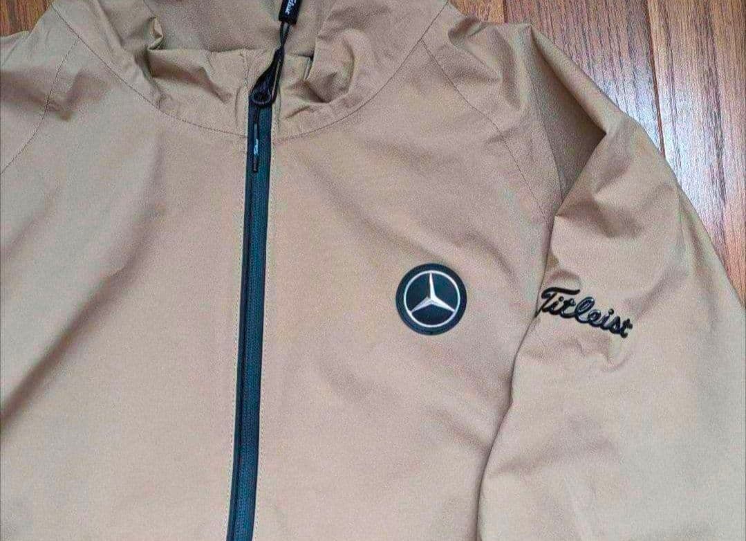 タイトリスト　メルセデス・ベンツコラボジャケット　Mサイズ　ベージュ新品未使用