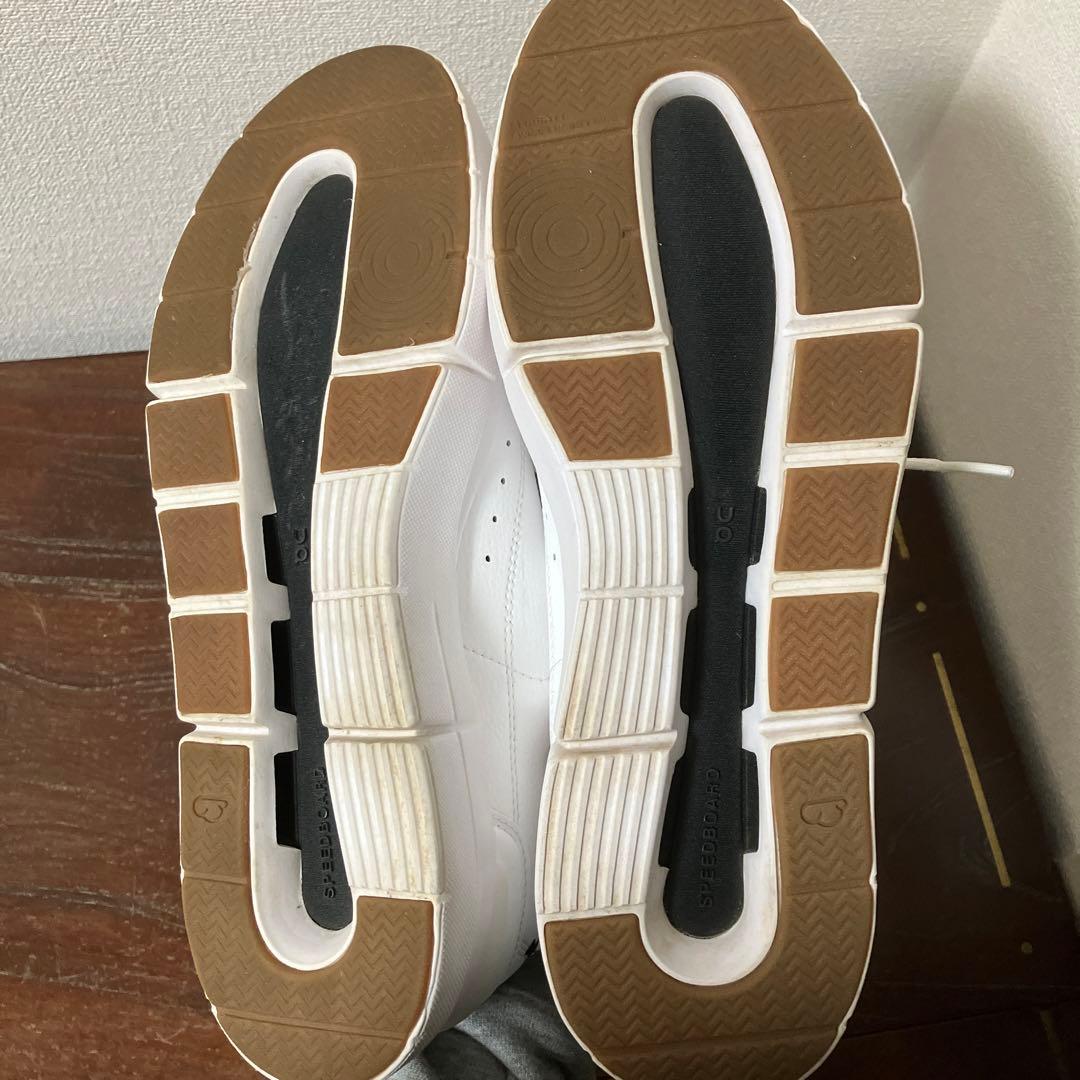 世界1000足限定　フェデラー　on シューズ