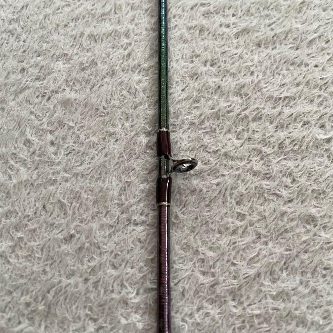 美品　シマノ 18 ワールドシャウラ 1652R-3