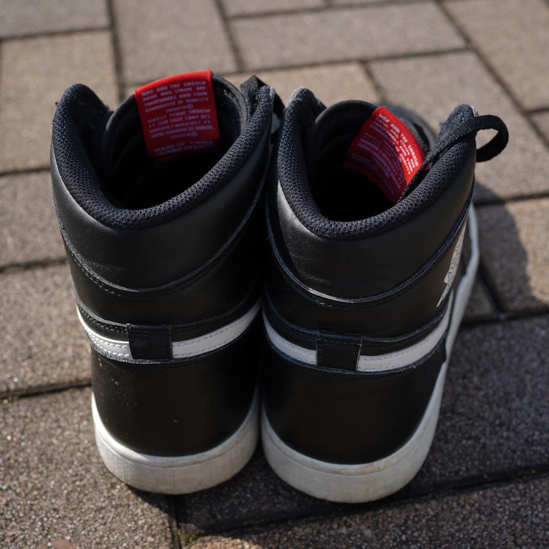 ナイキ NIKE AIR JORDAN 1 RETRO HIGH OG 陰陽