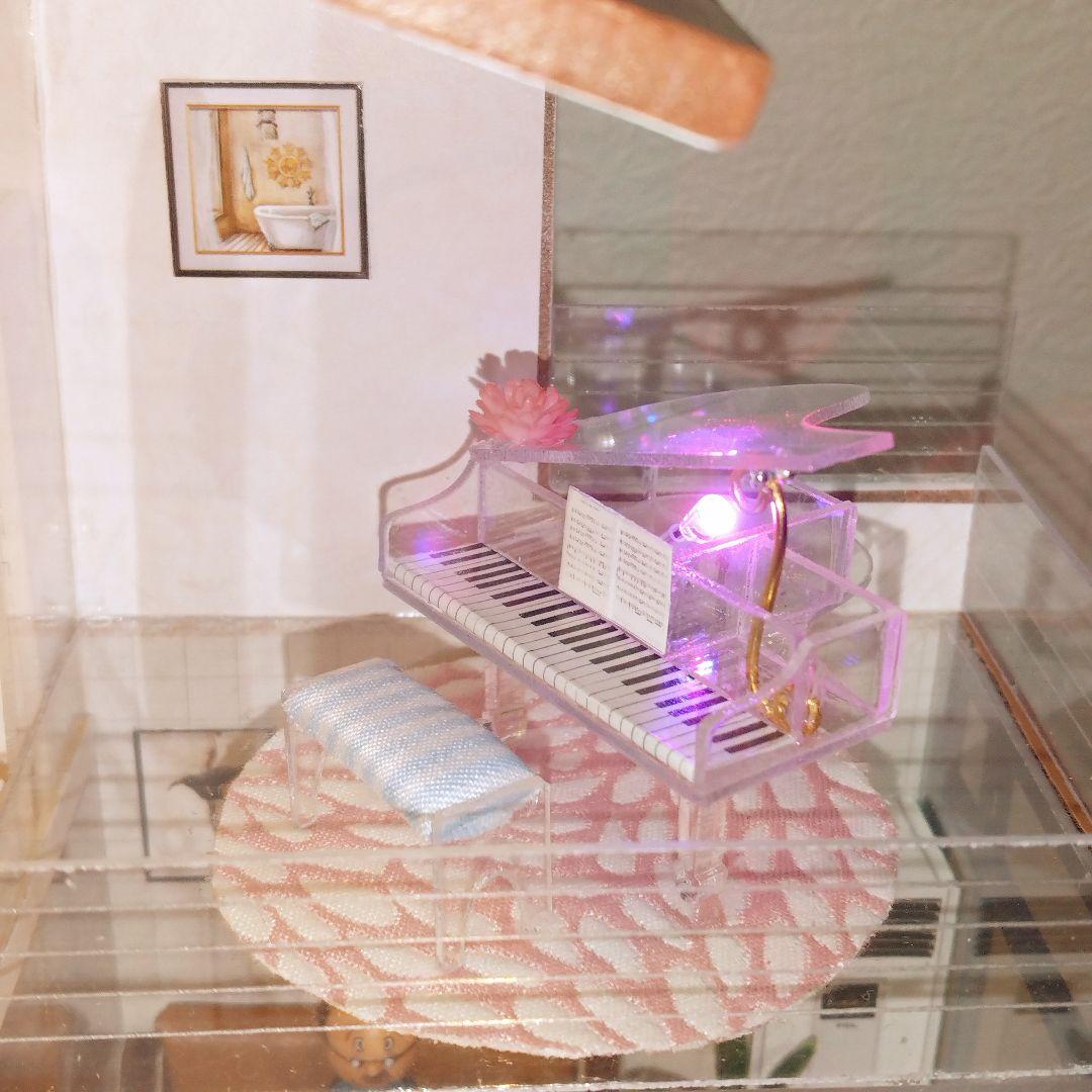 サザエさんフィギュア＆LEDライト付きドールハウスセット