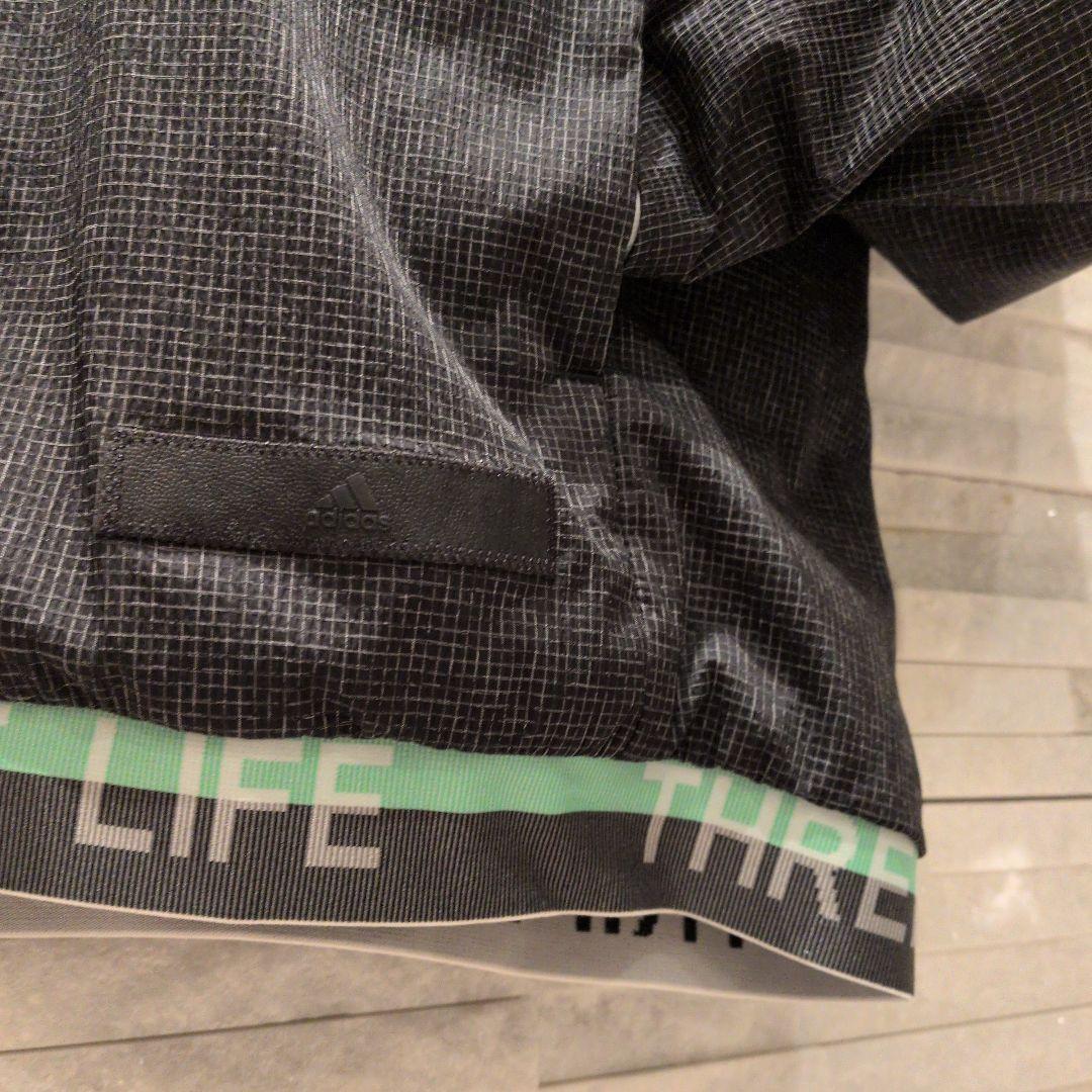 ADIDAS ブラック ジャケット L　ブラックグリーン　フードなし