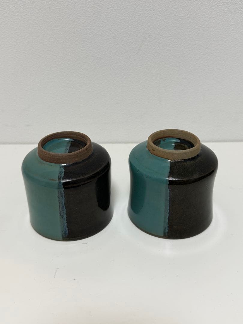 牛ノ戸焼　湯呑み　くびれ型　2つセット　茶　カップ　黒緑　染め分け　鳥取　中井窯