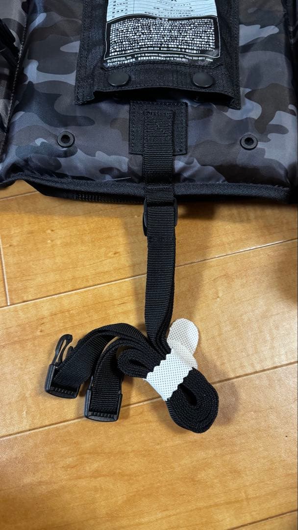 F71 新品　フローティングジャケット　ダイワ　黒　DF-6206