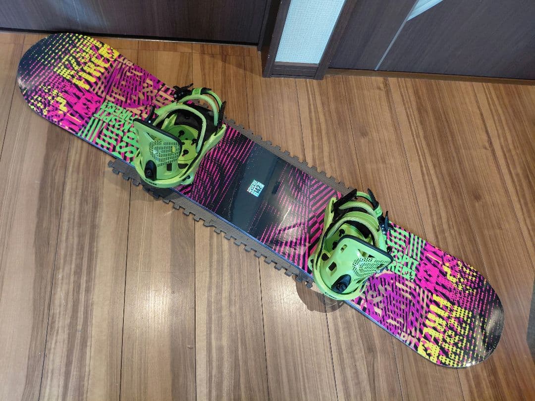 大特価❗名機⭐ K2 SPITFIRE 142 レディース スノーボードセット❤