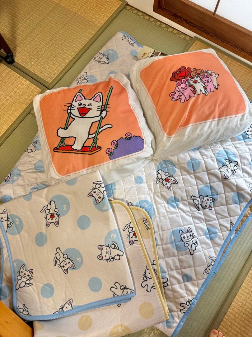 ノンタン ルームマット　マルチカバー クッション　セット　しまむら　アベイル