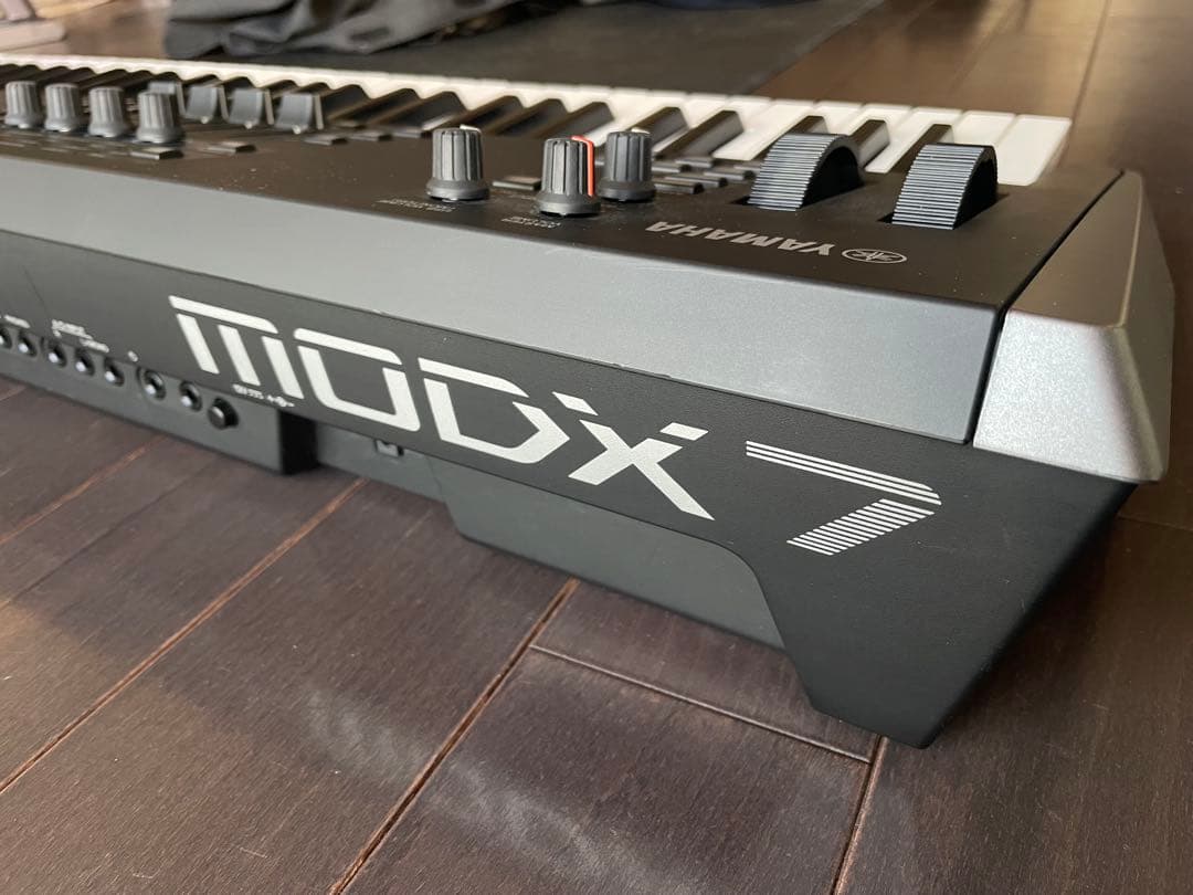 YAMAHA MODX7 シンセサイザー 本体 純正ソフトケース付