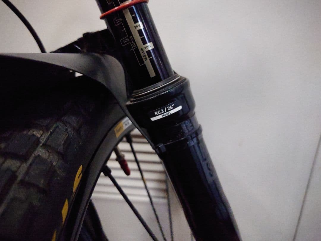 Devinci Dixon Carbon 26インチ フルサス MTB