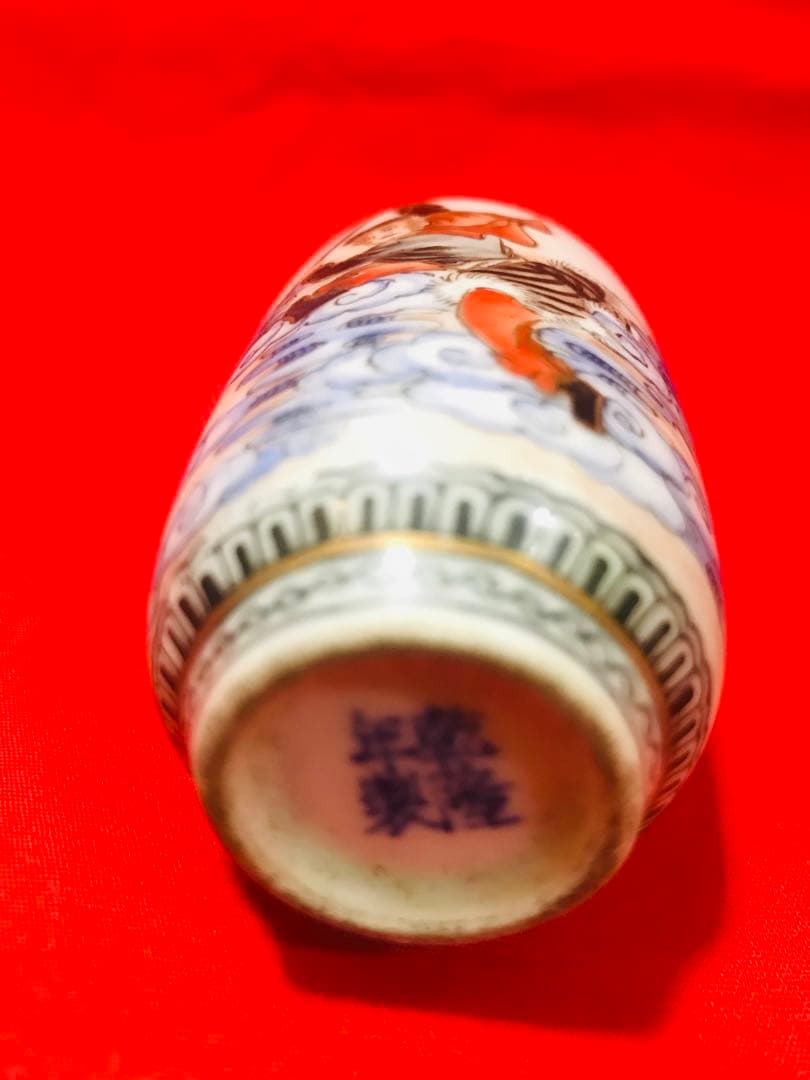 中国 景德鎮 陶磁鼻煙壺 手絵 「西遊記-悟空」