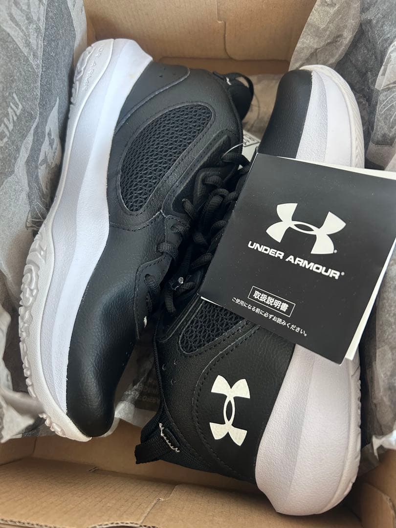 UNDER ARMOUR アンダーアーマー　バッシュ　24.5cm