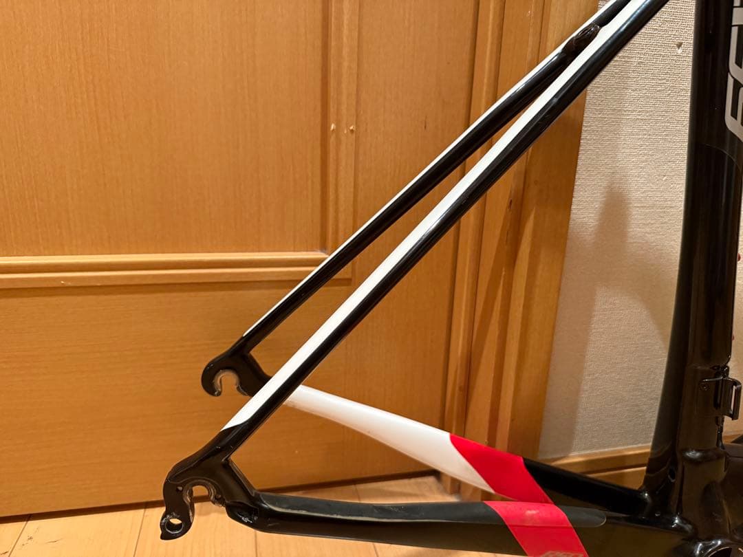 BRIDGESTONE ANCHOR RS9 カーボンフレーム