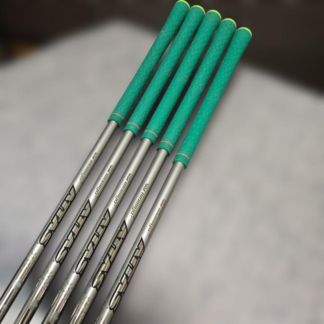 TaylorMade P790 レッドブルコラボ　限定アイアン　5本セット➀