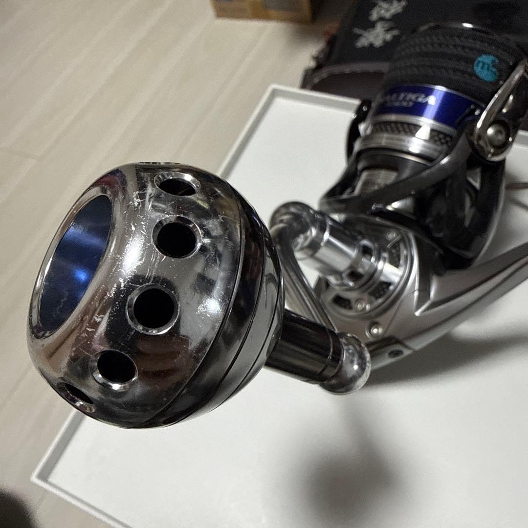 美品　ダイワ　10ソルティガ　4500