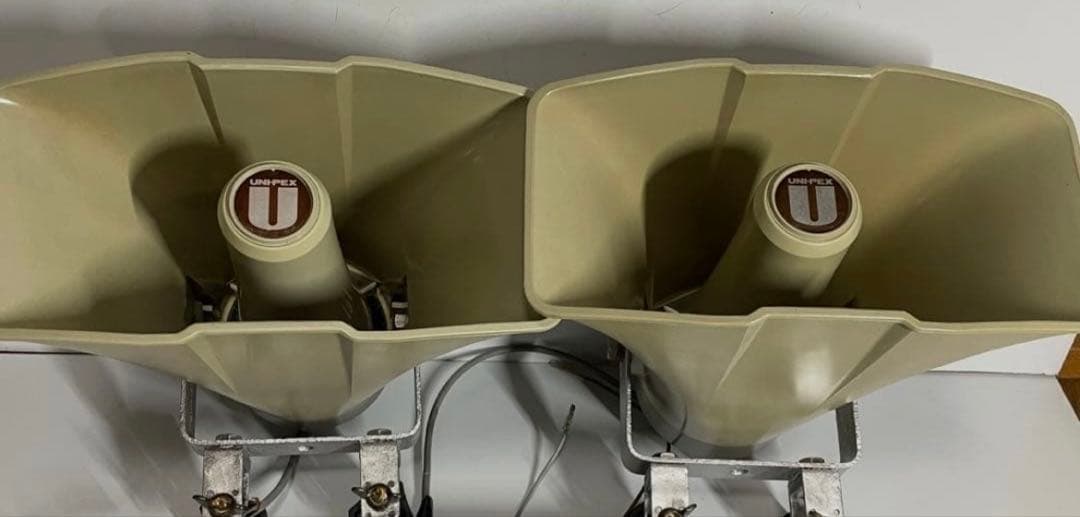 UNI-PEX カセットカーアンプとスピーカーセット動作確認済み