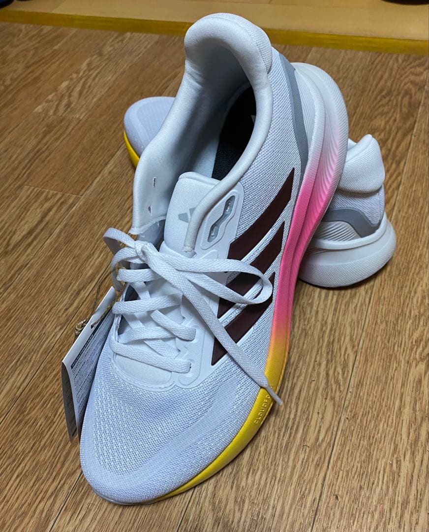 アディダス　adidas ランニングシューズ　コアランナー27.5cm