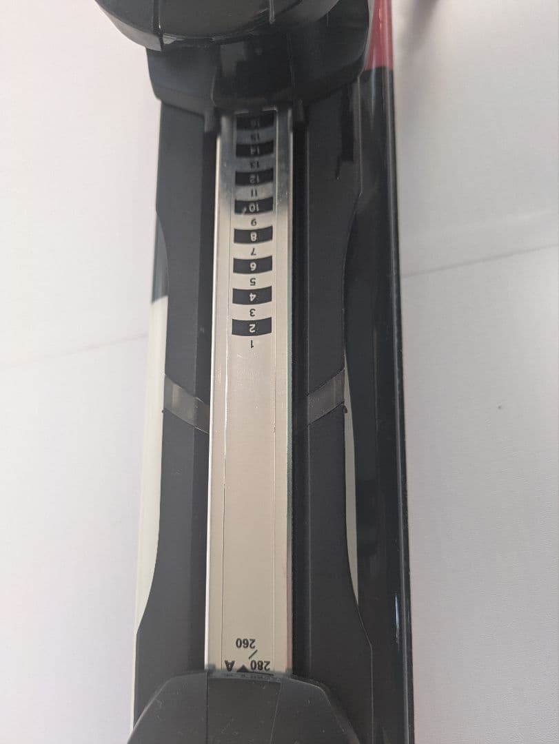 おひさまぱん 即購入OKです♪　サロモン 141cm カービングスキー