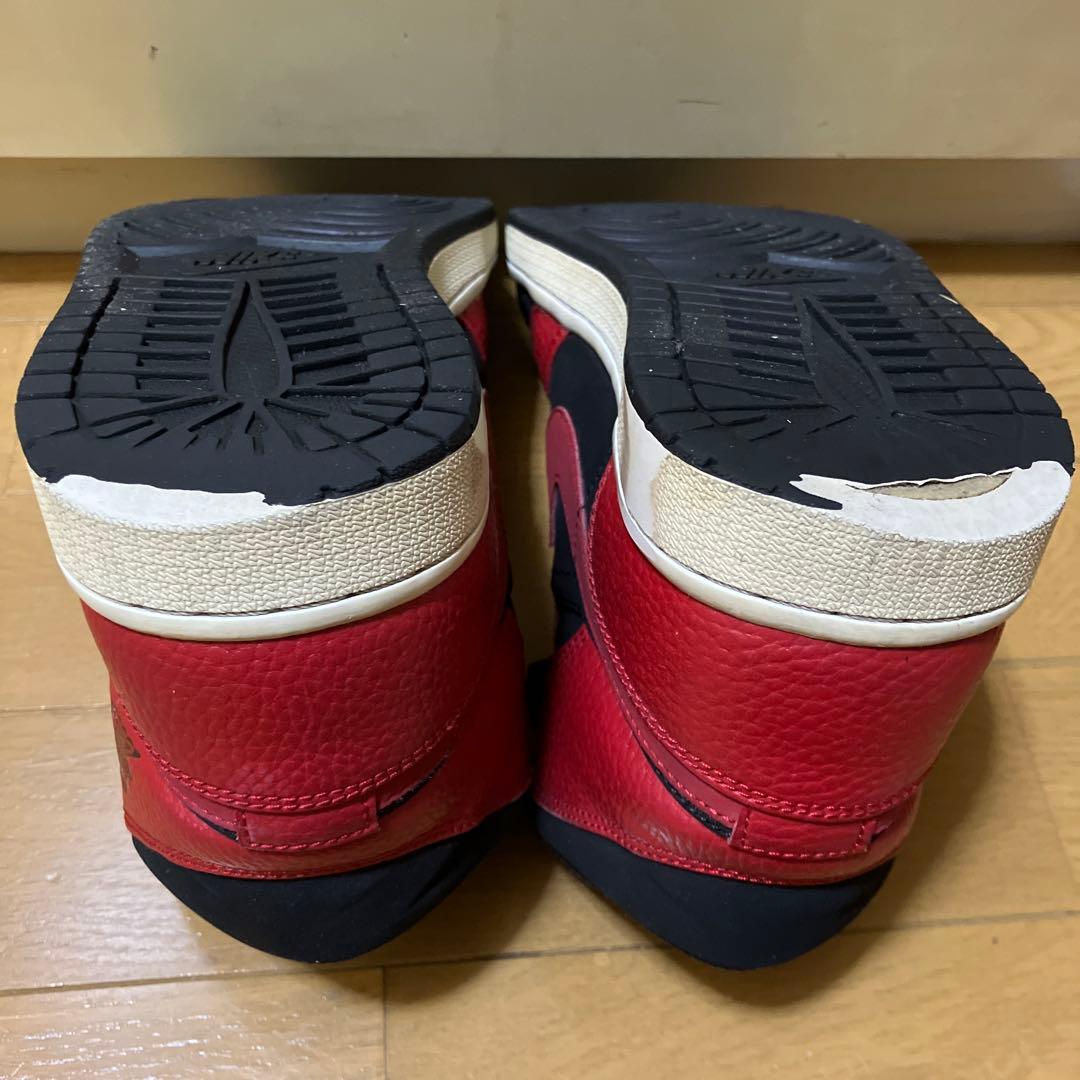 NIKE AIR ジョーダン1 赤黒白