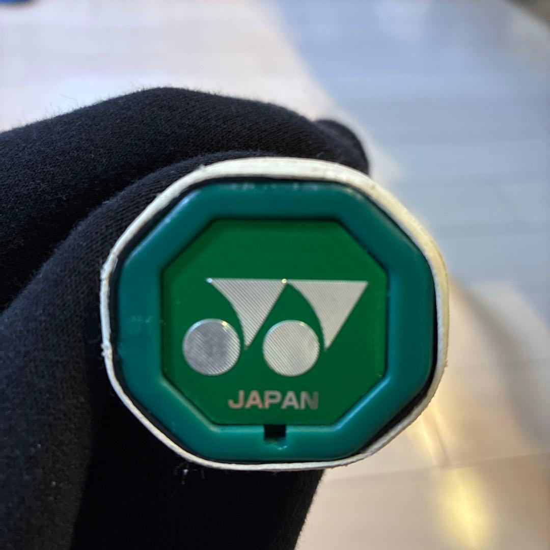 YONEX テニスラケット　EZONE100