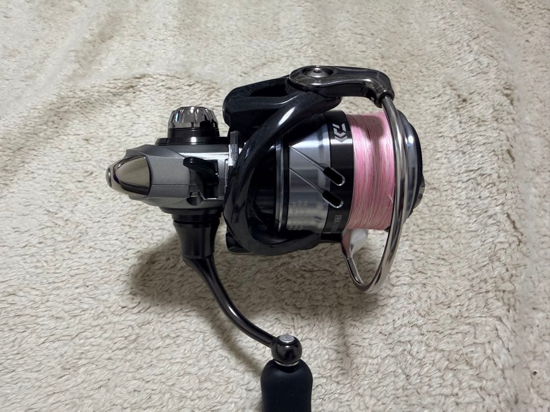 DAIWA 18CALDIA LT2000S スピニングリール
