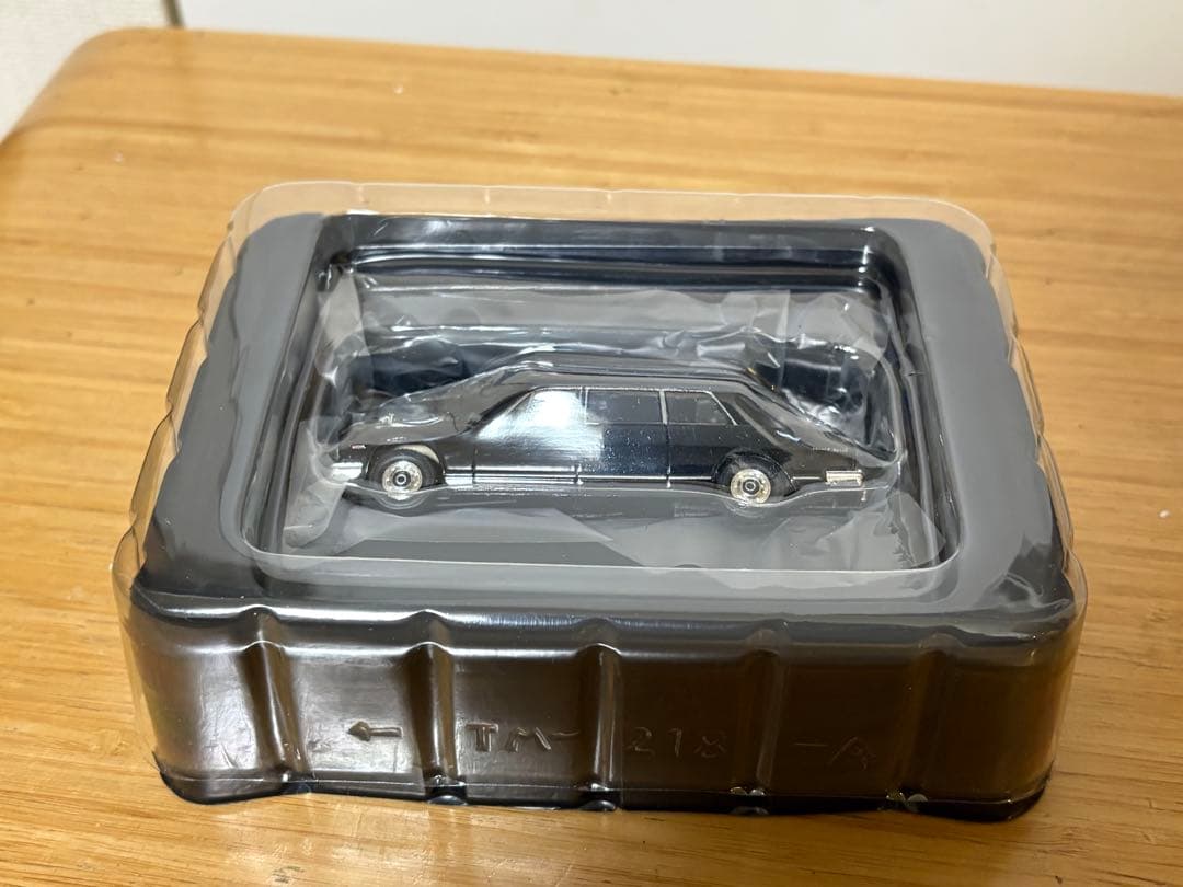 トミカリミテッドヴィンテージ ニッサン プリンスロイヤル プロトタイプ 荻窪魂