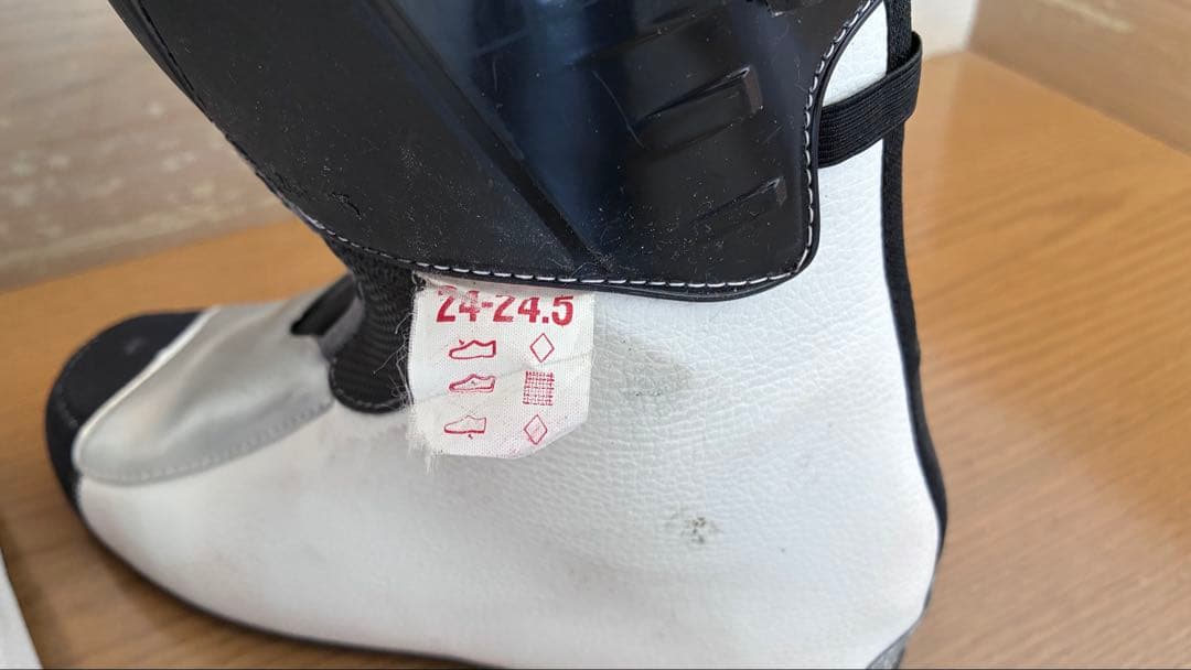 ロシニョール　ski スキー　ブーツ　デモ　130 24.5中古