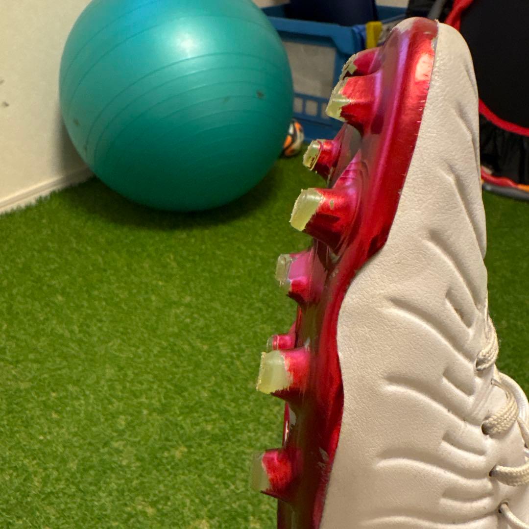 Nike サッカーシューズ ホワイト/レッド